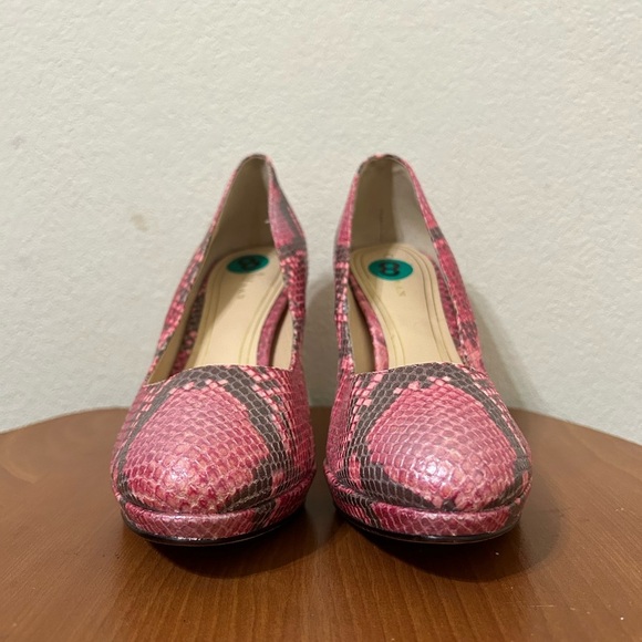 Cole Haan Pink Leather Nike Air Snakeskin Print Chelsea Pink Heel Women's Size 8 - Picture 7 of 12
